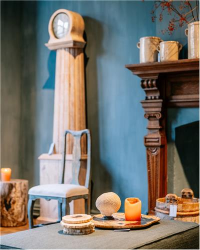Amorphous - Danish Gustavian Clock